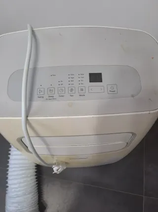 Condizionatore Portatile Comfee Beige