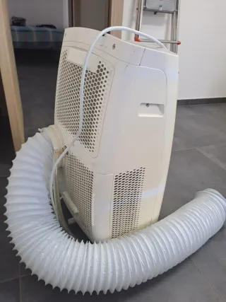 Condizionatore Portatile Comfee Beige