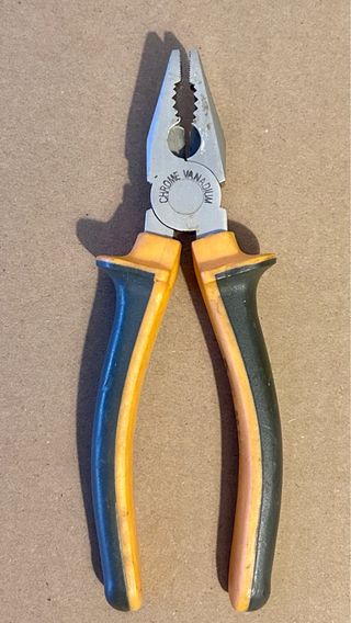 Alicates Universales Canora