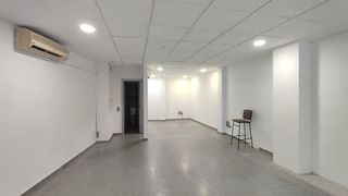 Local comercial en alquiler en Utebo