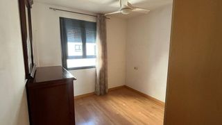 Piso en alquiler en Poligono Sur - La Oliva - Letanías en Sevilla