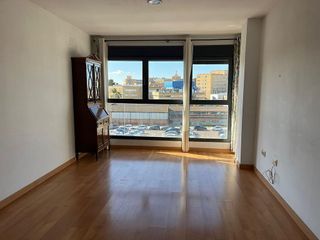 Piso en alquiler en Poligono Sur - La Oliva - Letanías en Sevilla