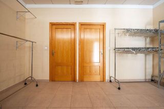 Local comercial en venta en Las Tres Cruces en Armilla