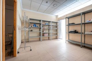 Local comercial en venta en Las Tres Cruces en Armilla