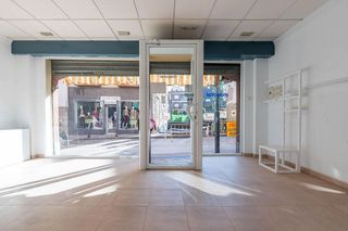 Local comercial en venta en Las Tres Cruces en Armilla