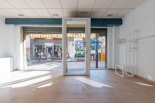Local comercial en venta en Las Tres Cruces en Armilla