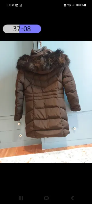 Plumífero Morgan Negro con Capucha. Plumón pato.