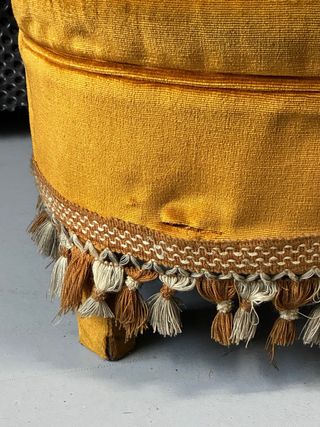 Butaca vintage terciopelo amarillo