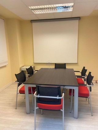 Oficina en alquiler en Areal – Zona Centro en Vigo