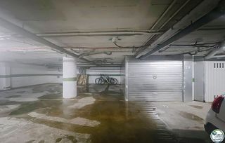 Garaje en venta en Empuriabrava en Castelló d´Empúries