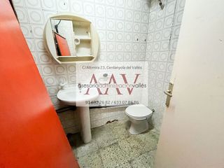 Local comercial en venta en Centre - Cordelles en Cerdanyola del Vallès