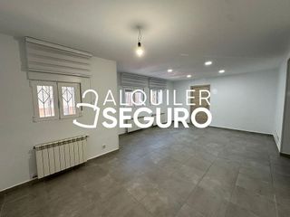 Piso en alquiler en Rejas en Madrid