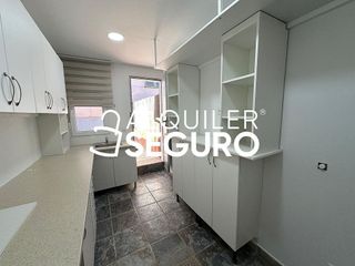 Piso en alquiler en Rejas en Madrid