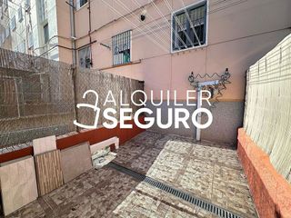 Piso en alquiler en Rejas en Madrid