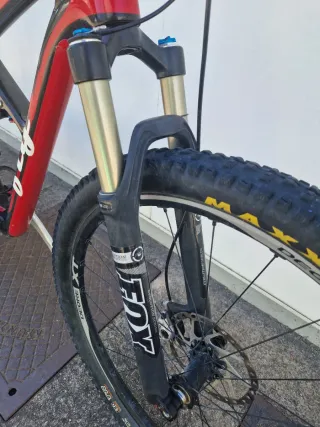 Bicicleta Montaña Carbono Doble Suspensión