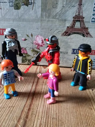 Figuras Playmobil Variadas.