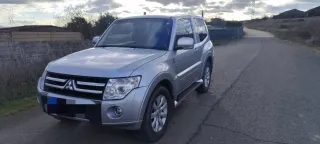 Mitsubishi Montero 2010