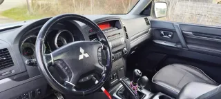 Mitsubishi Montero 2010