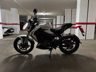 Keeway RKF naked 125CC