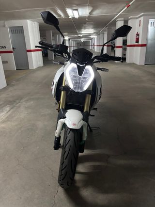 Keeway RKF naked 125CC