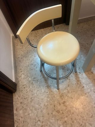 Mesa de cocina de madera maciza (muy robusta)