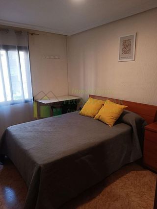 Piso en alquiler en Juan XXIII en Sevilla