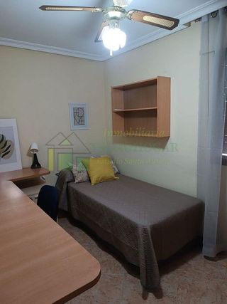 Piso en alquiler en Juan XXIII en Sevilla