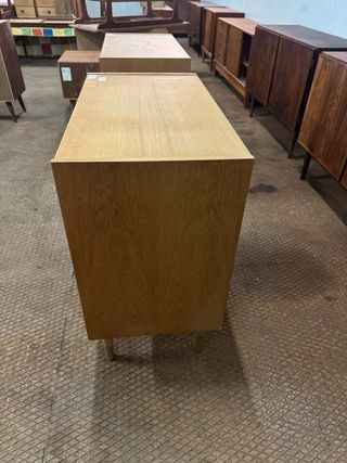 Pareja de apiladores Mid Century roble