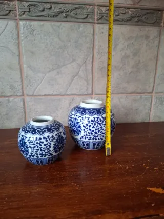 2 Jarrones Cerámica Motivos Chinos Azul Blanco