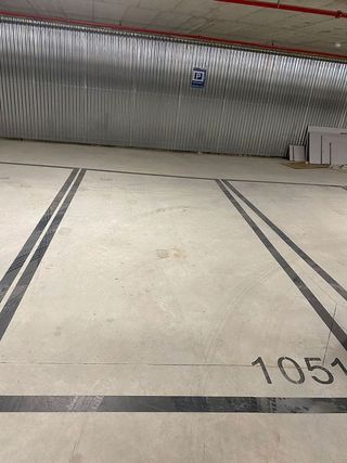 Garaje en venta en Teatinos en Málaga