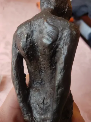 Escultura de bronce