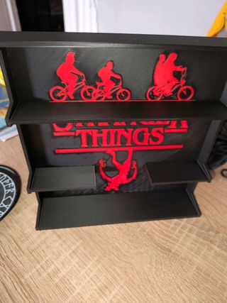 Expositor Stranger Things para figuras Funko Pop