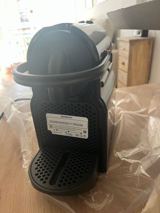 Cafetera Nespresso Inissia