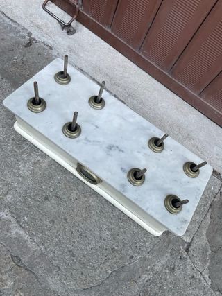 Bilancia d'epoca a due piatti