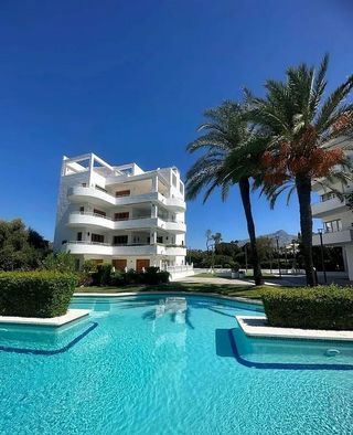 Piso en alquiler en Los Naranjos - Las Brisas en Marbella
