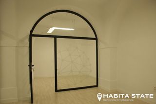 Local comercial en alquiler en Centro en Almería