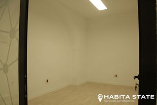 Local comercial en alquiler en Centro en Almería