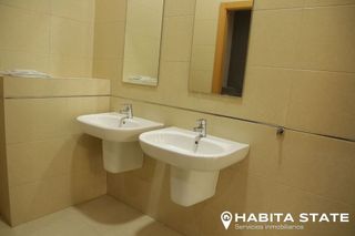 Local comercial en alquiler en Centro en Almería