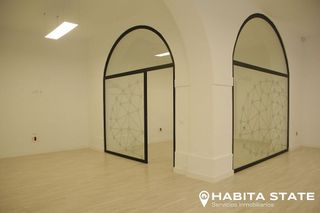 Local comercial en alquiler en Centro en Almería