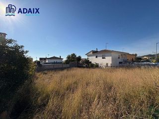Terreno en venta en Eixample Residencial en Roda de Barà
