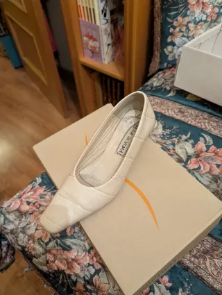 Botas negras con cremallera y tejido