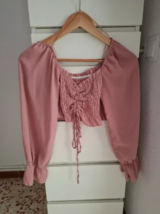 Blusa/Top rosa fruncido con cordones