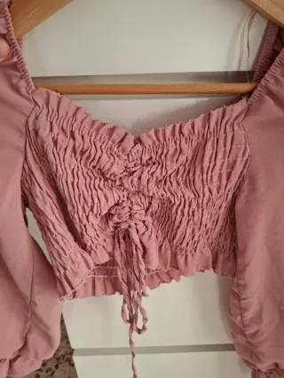 Blusa/Top rosa fruncido con cordones