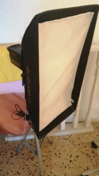 Foco Flash Estudio Aurora + Softbox