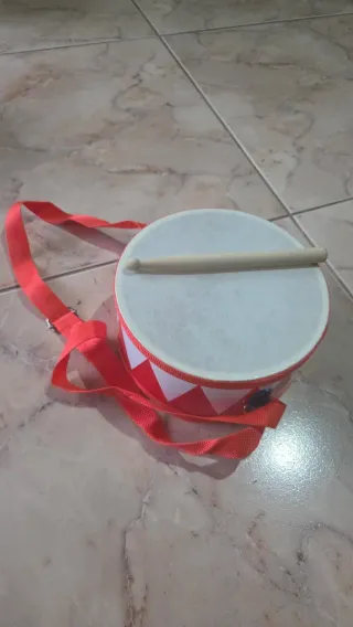 Tambor Infantil 20cm com Correia e Baqueta