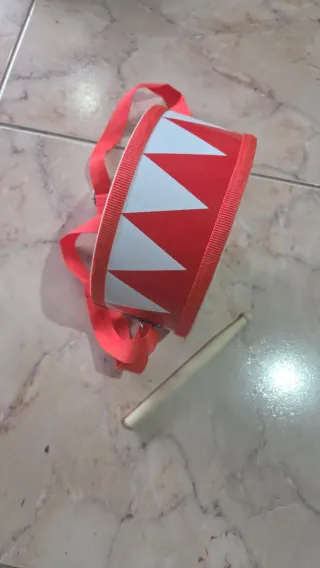 Tambor Infantil 20cm com Correia e Baqueta