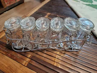 Especiero de Vidrio con Soporte Metal