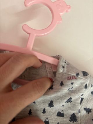 Vestido bebé estampado árboles y montañas