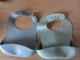 Baberos de silicona para bebé