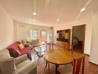 Piso en alquiler en Pajaritos - Plaza de Toros en Granada